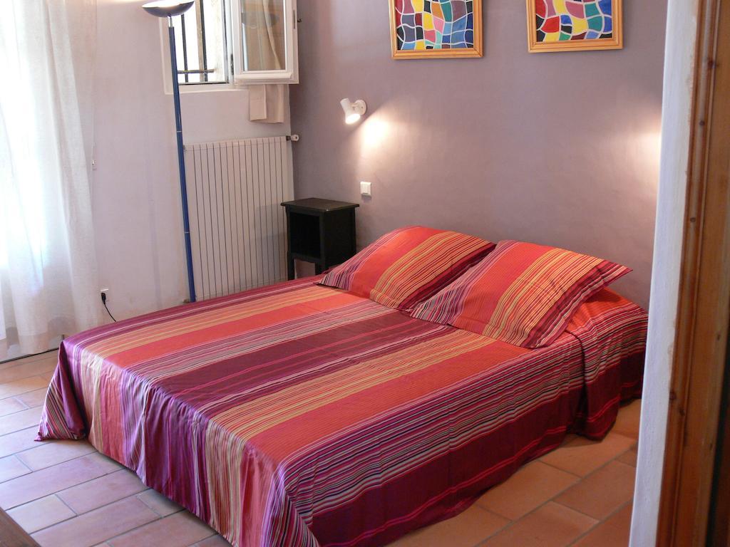 La Coudouliere Hotel Saint-Remy-de-Provence Phòng bức ảnh
